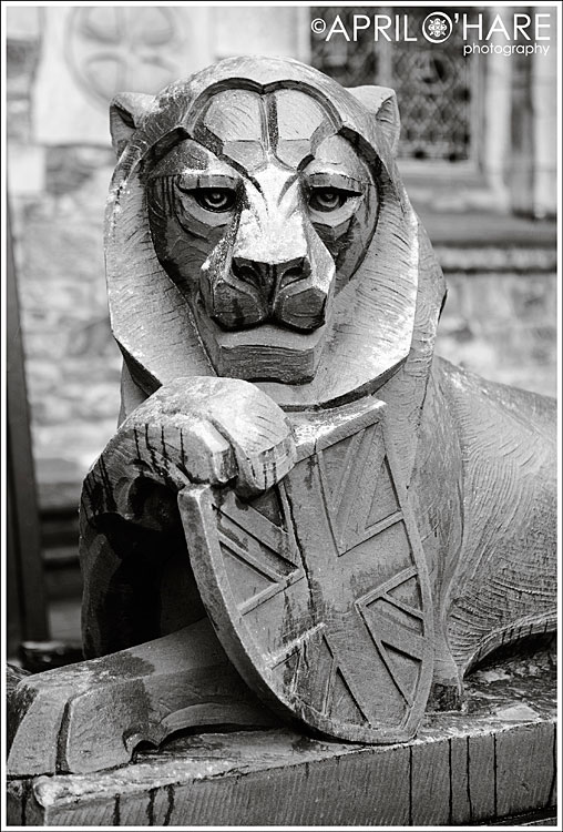 Stone lion outside of the Scottish National War Memorial