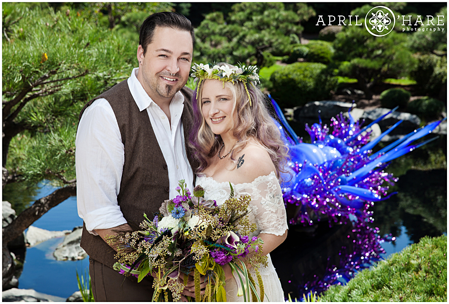 Pretty Denver Bohemian Wedding in the Gardens with Chihuly Sculpture backdrop