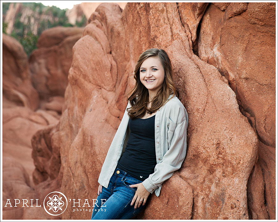 Garden of the Gods senior pictures with the red rocks formations