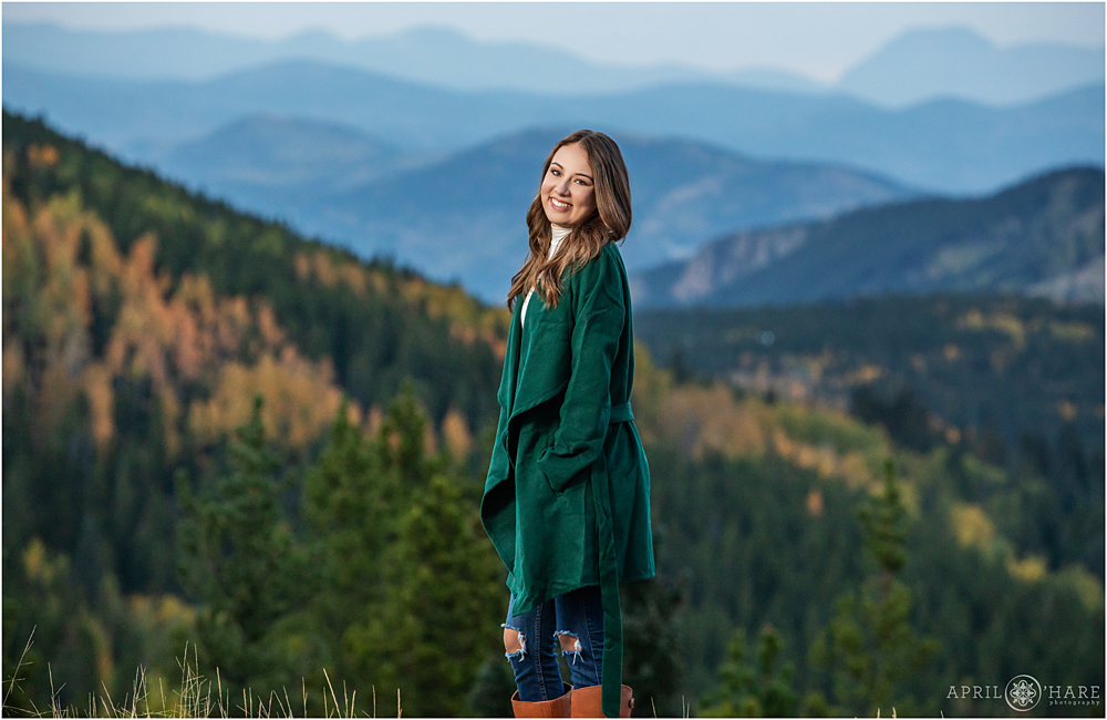 Gorgeous Colorado Mountain Backdrop during Autumn Senior Photography 