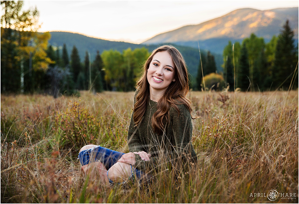 Beautiful Colorado scenery for a high school senior portrait during fall 