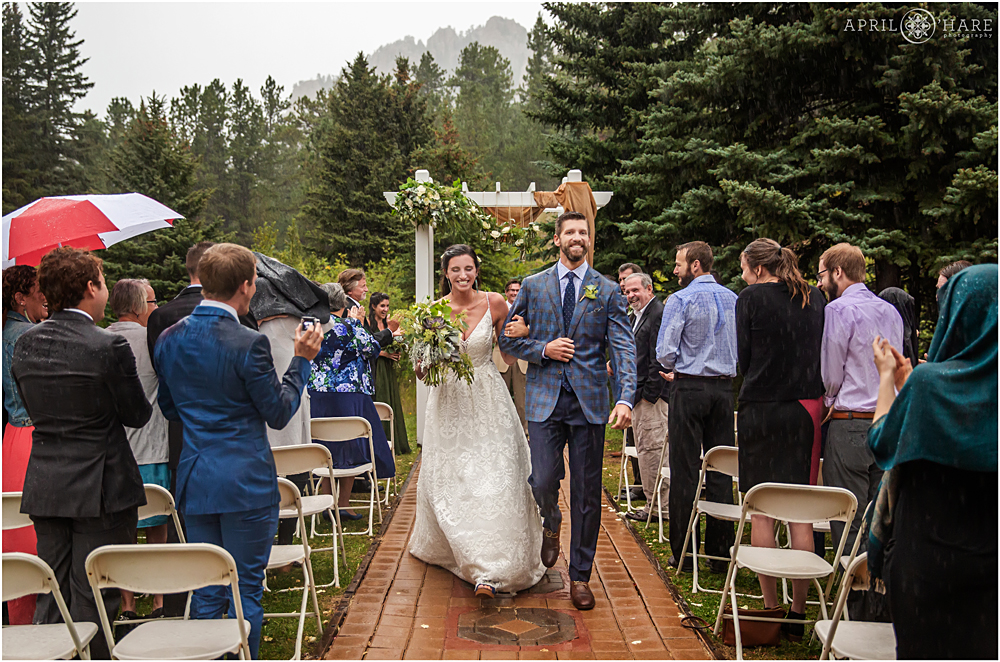 Romantic Rainy Wedding in Colorado