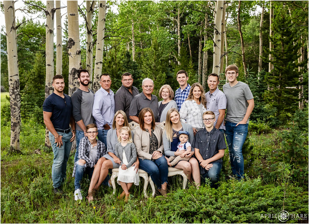 Denver Extended Family Photographer photographs a couple and their family for their 50th wedding anniversary