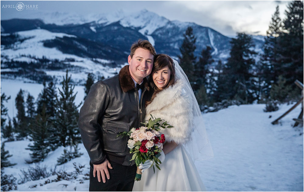 Pretty outdoor winter wedding at Sapphire Point in Colorado