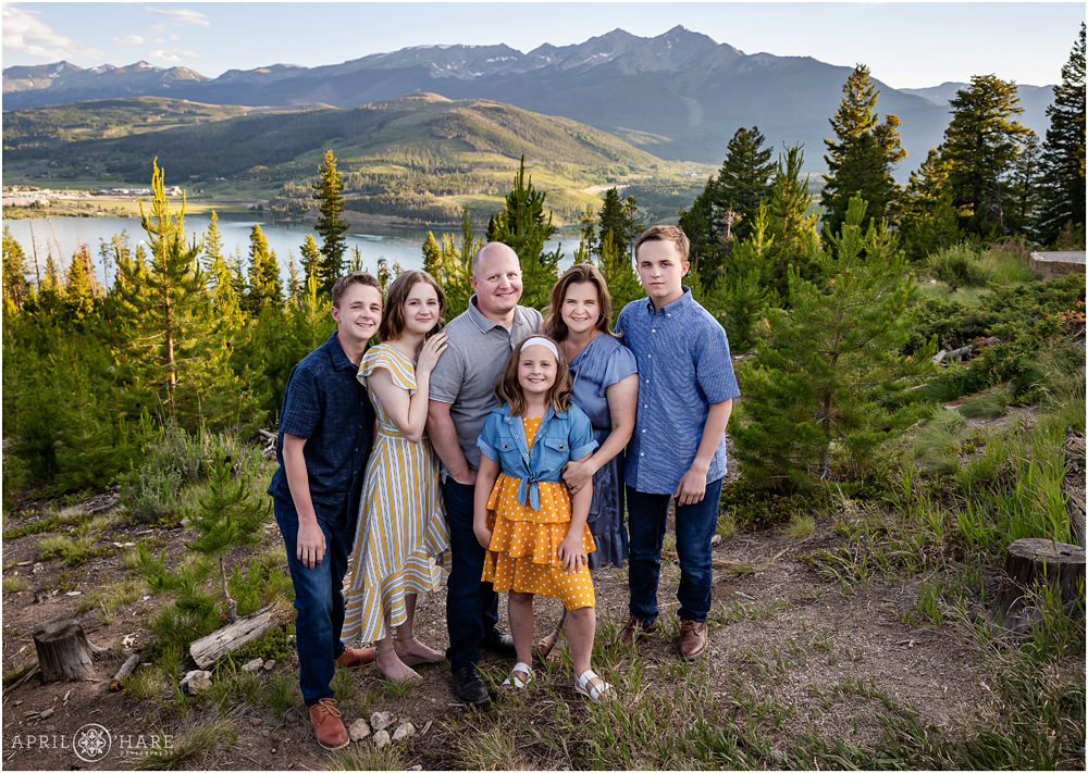 Pretty Colorado landscape with family posing at Sapphire Point