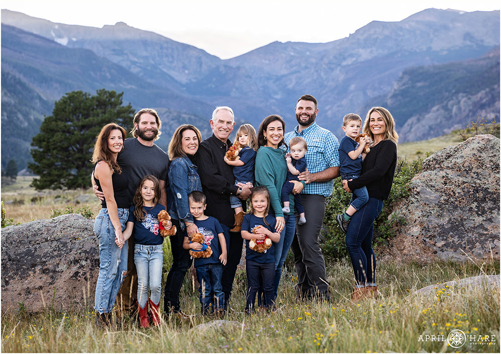 Beautiful portrait of an extended family at Moraine Park inside of RMNP in Colorado