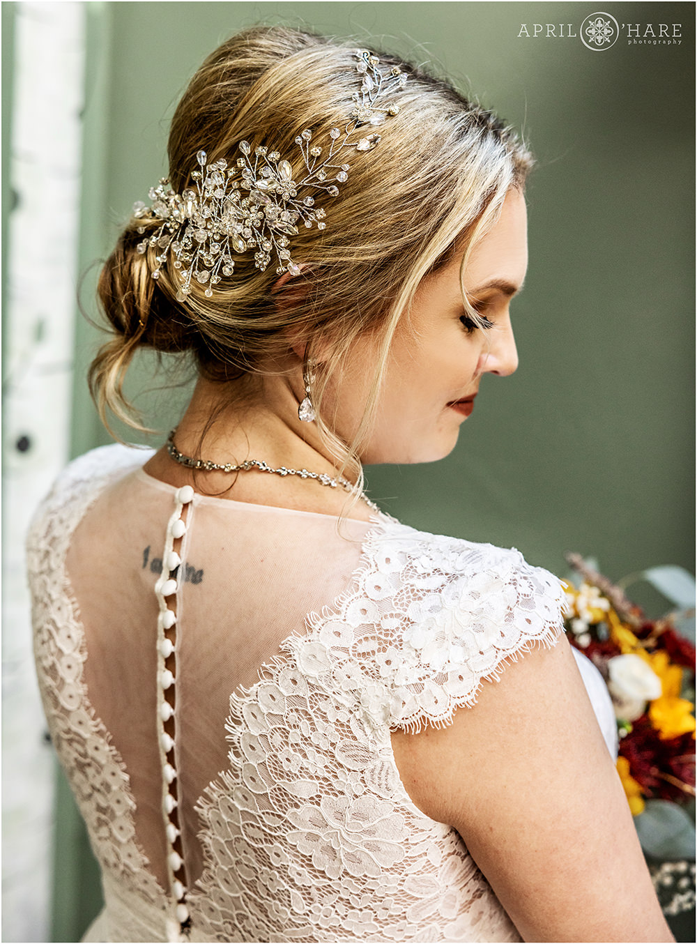 Detail photo of a pretty bridal hair piece at Romantic Riversong Inn in Estes Park CO