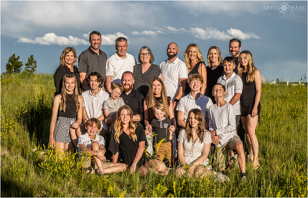 Beautiful extended family portrait in a field in Aurora Colorado