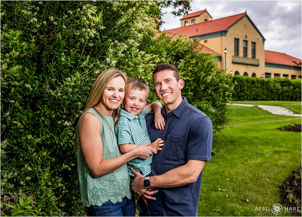 City Park Yellow Boathouse Backdrop for a family photoshoot in Denver Colorado during spring